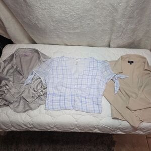 Women’s Medium Top Bundle • 3-Piece Work Casual Dressy Lot Blouses & Tops
